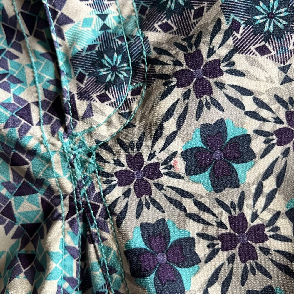 Athleta geo pattern twirl skort stains 6 - Picture 11 of 16